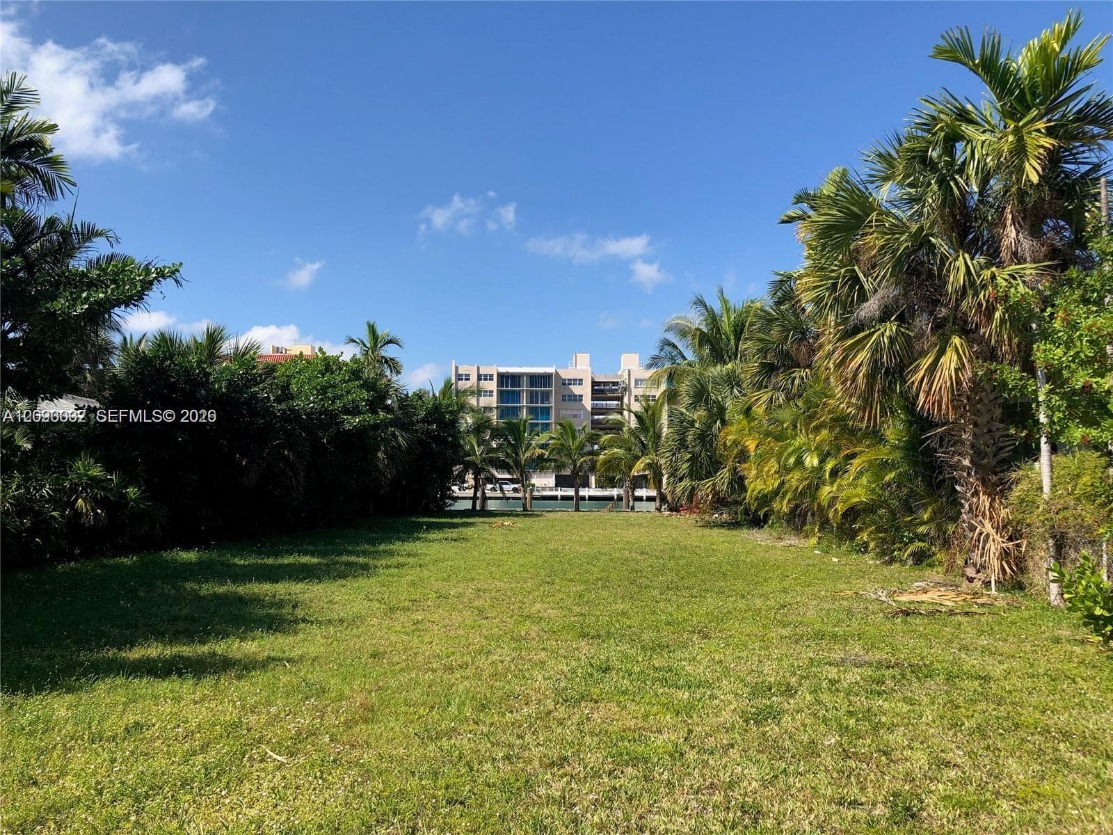 9480 Bay Dr, Surfside FL 33154