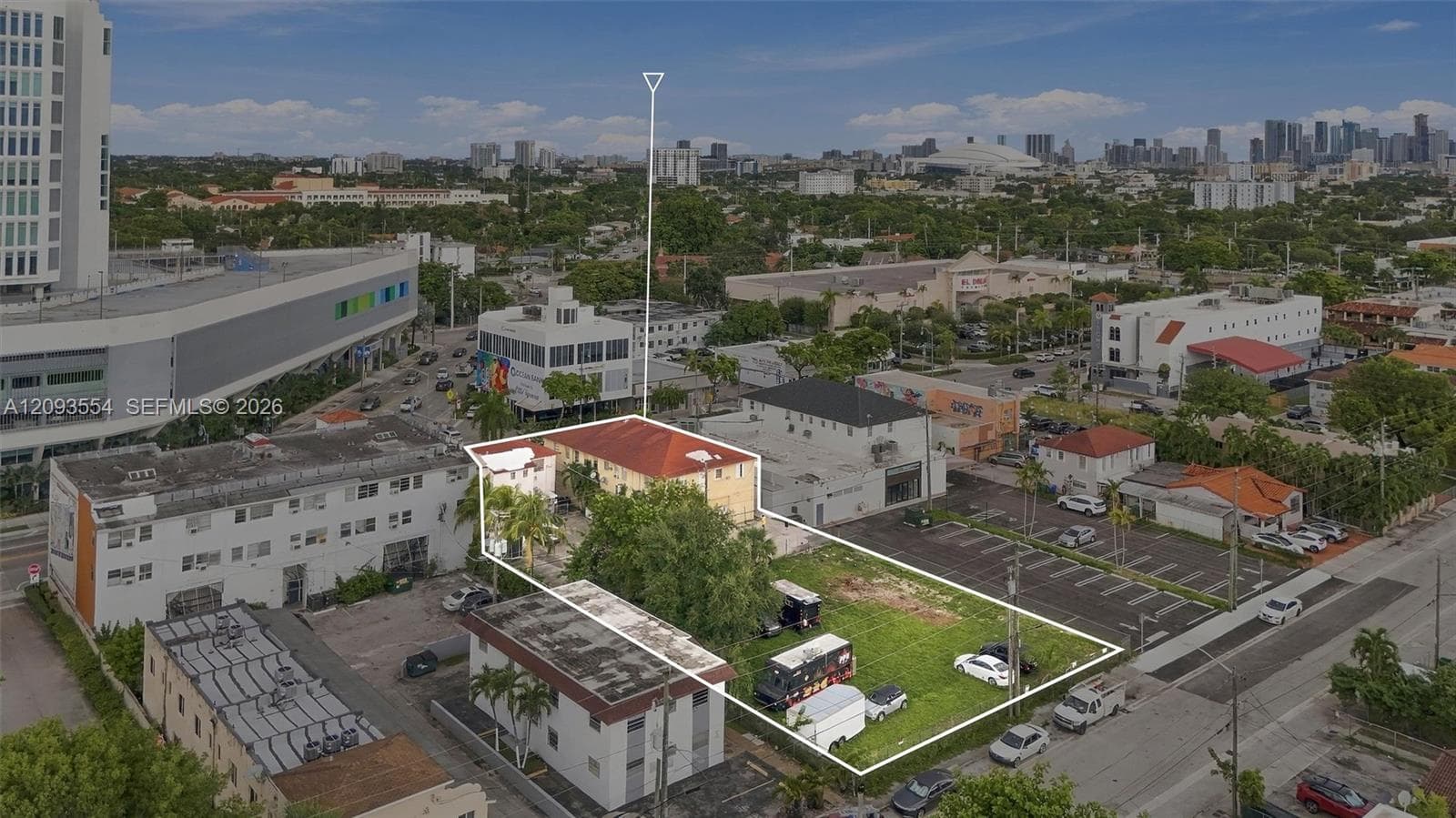 2554 SW 8th St, Miami FL 33135
