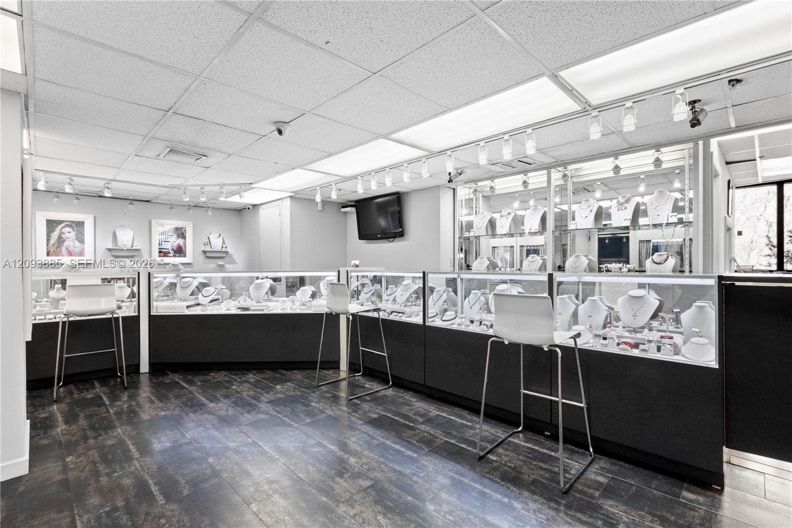 36 NE 1st Street, Miami FL 33132