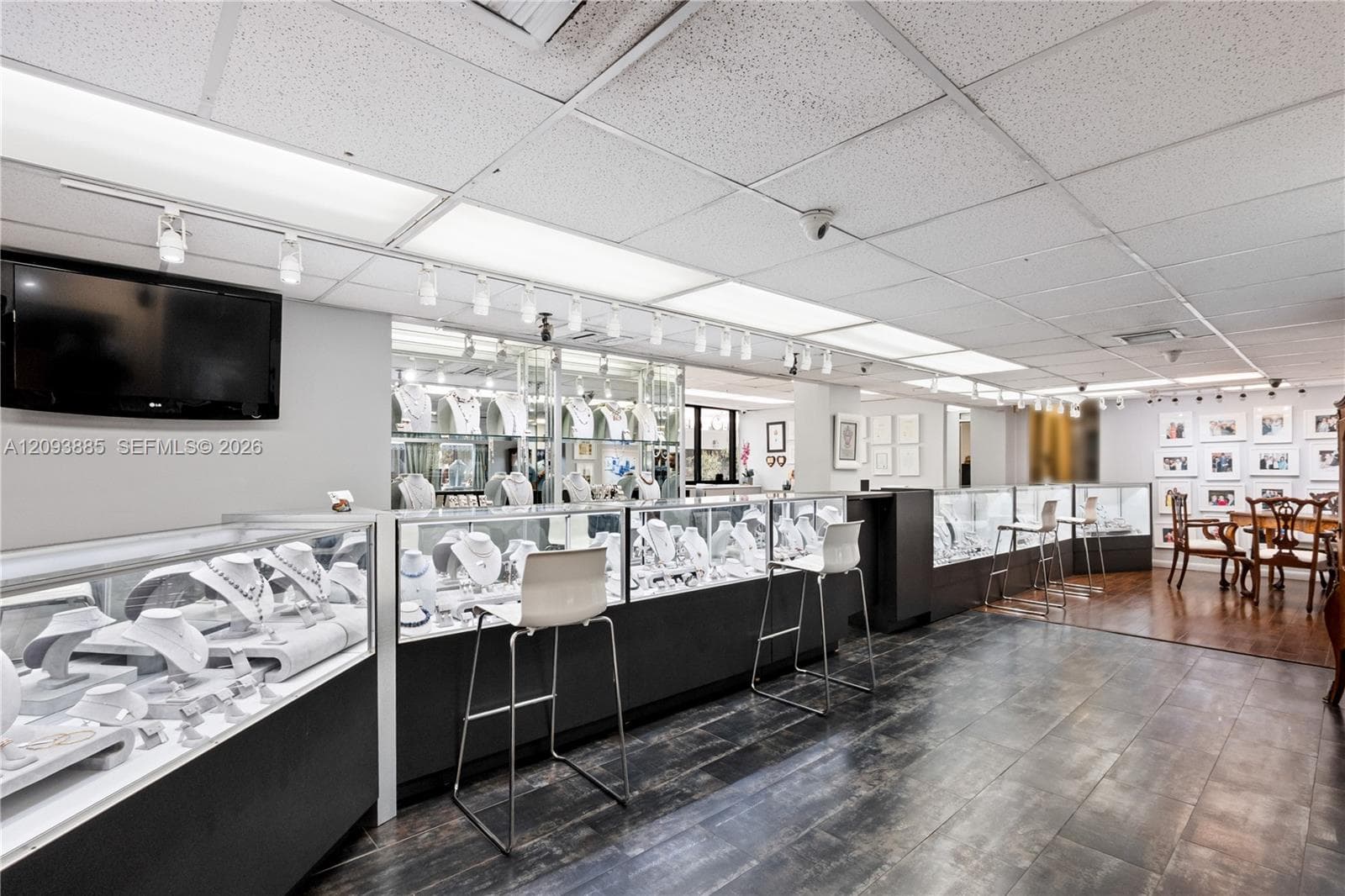 36 NE 1st Street, Miami FL 33132