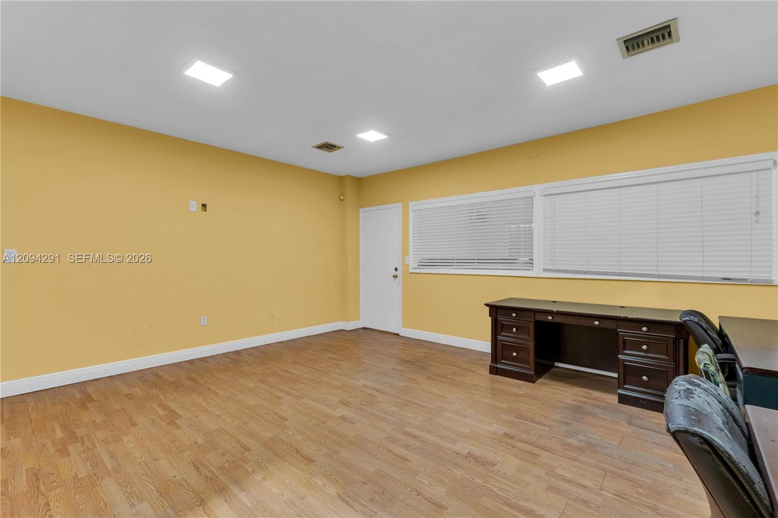 2726 NW 35th St, Miami FL 33142