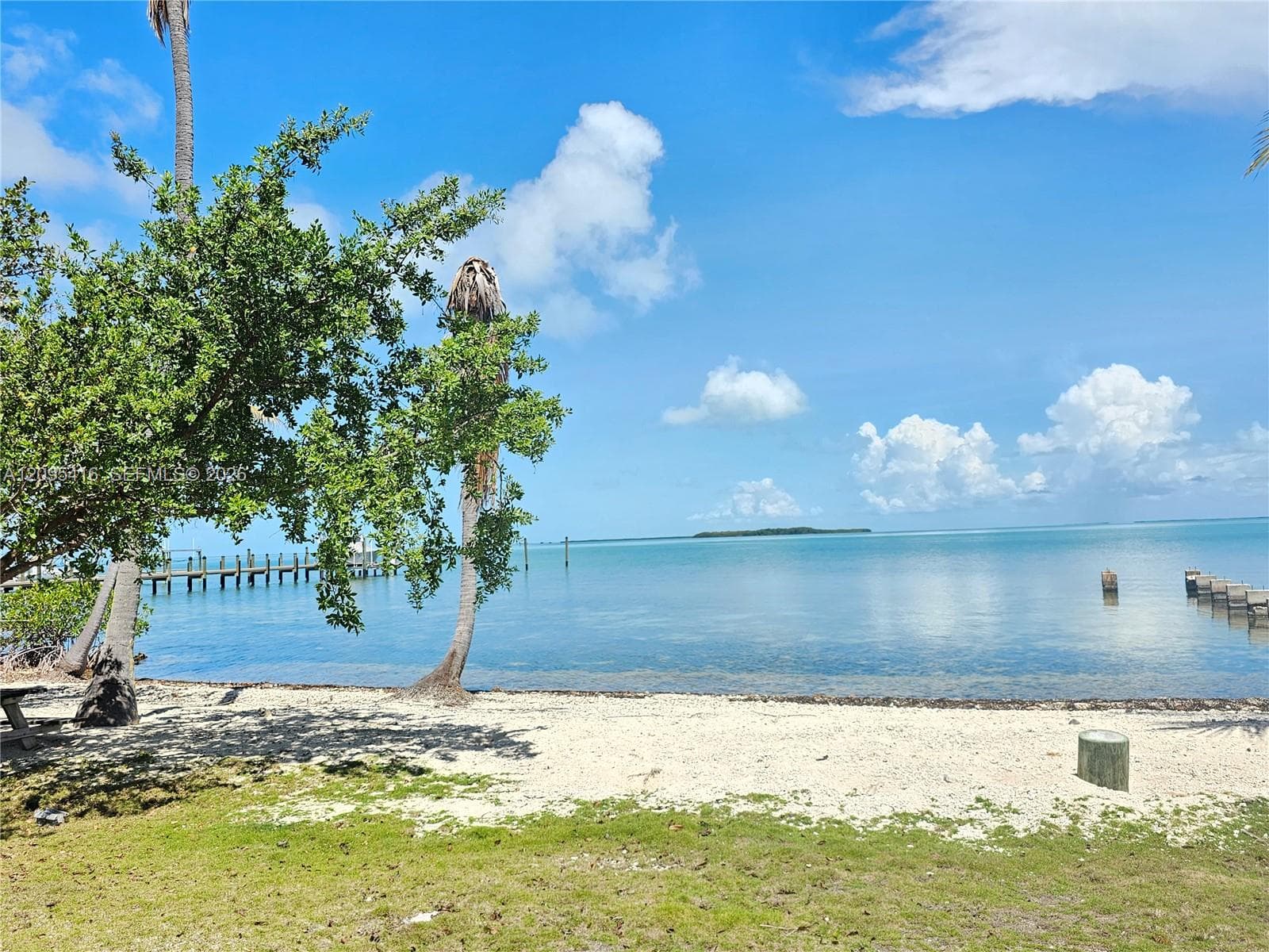 54 Sunset Rd, Key Largo FL 33037