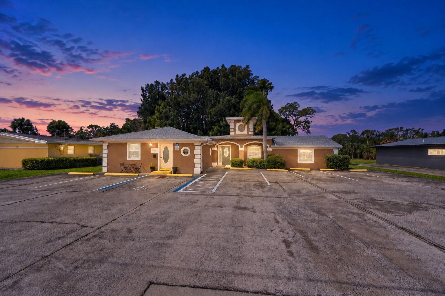 2-web-or-mls-E9D8CCA8-3964-43FB-B406-F34