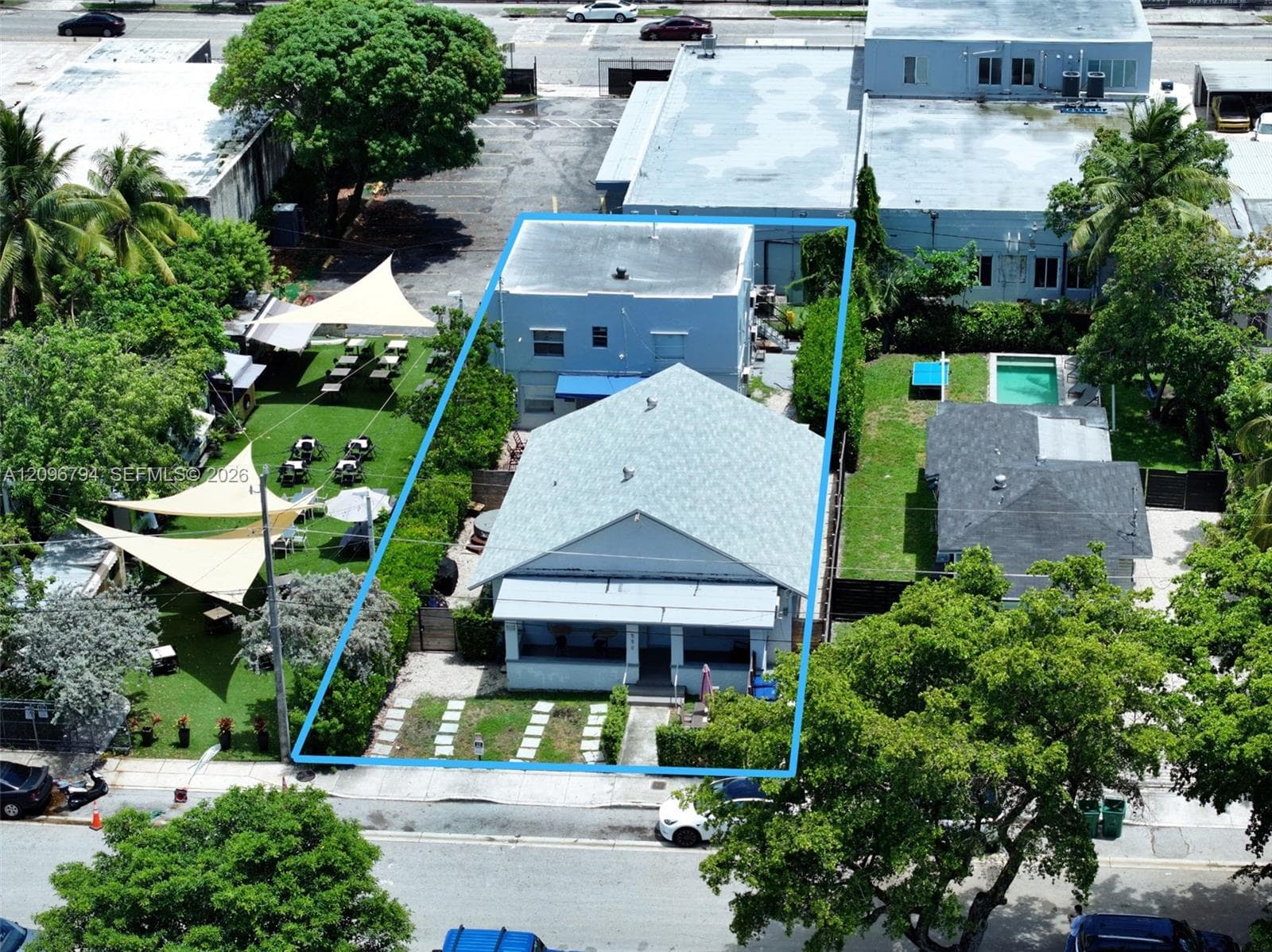 548 NW 30th St, Miami FL 33127