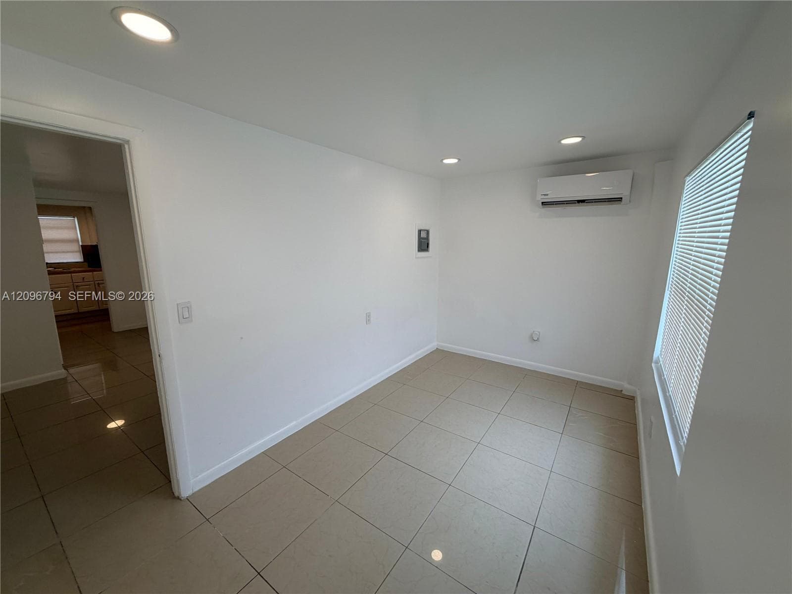 548 NW 30th St, Miami FL 33127