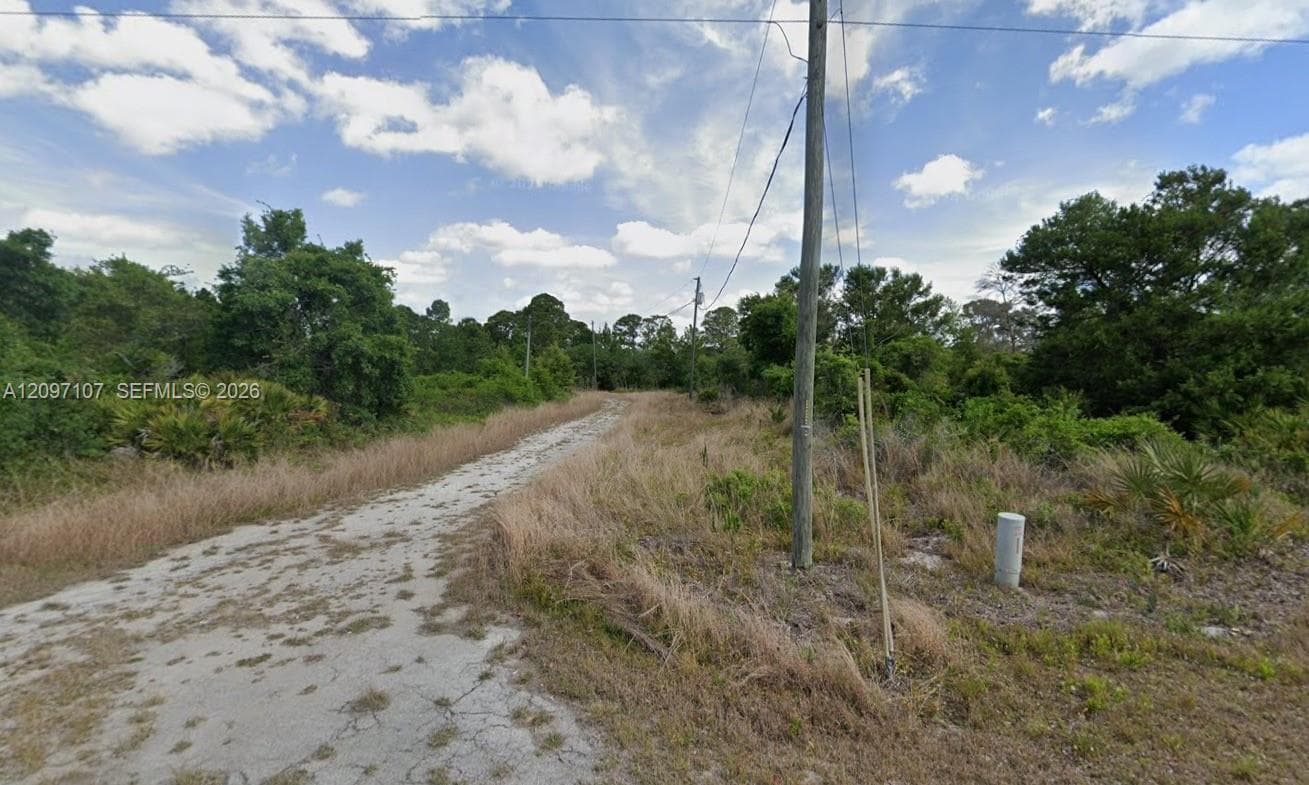 109 FALCON CT NW, Lake Placid FL 33852