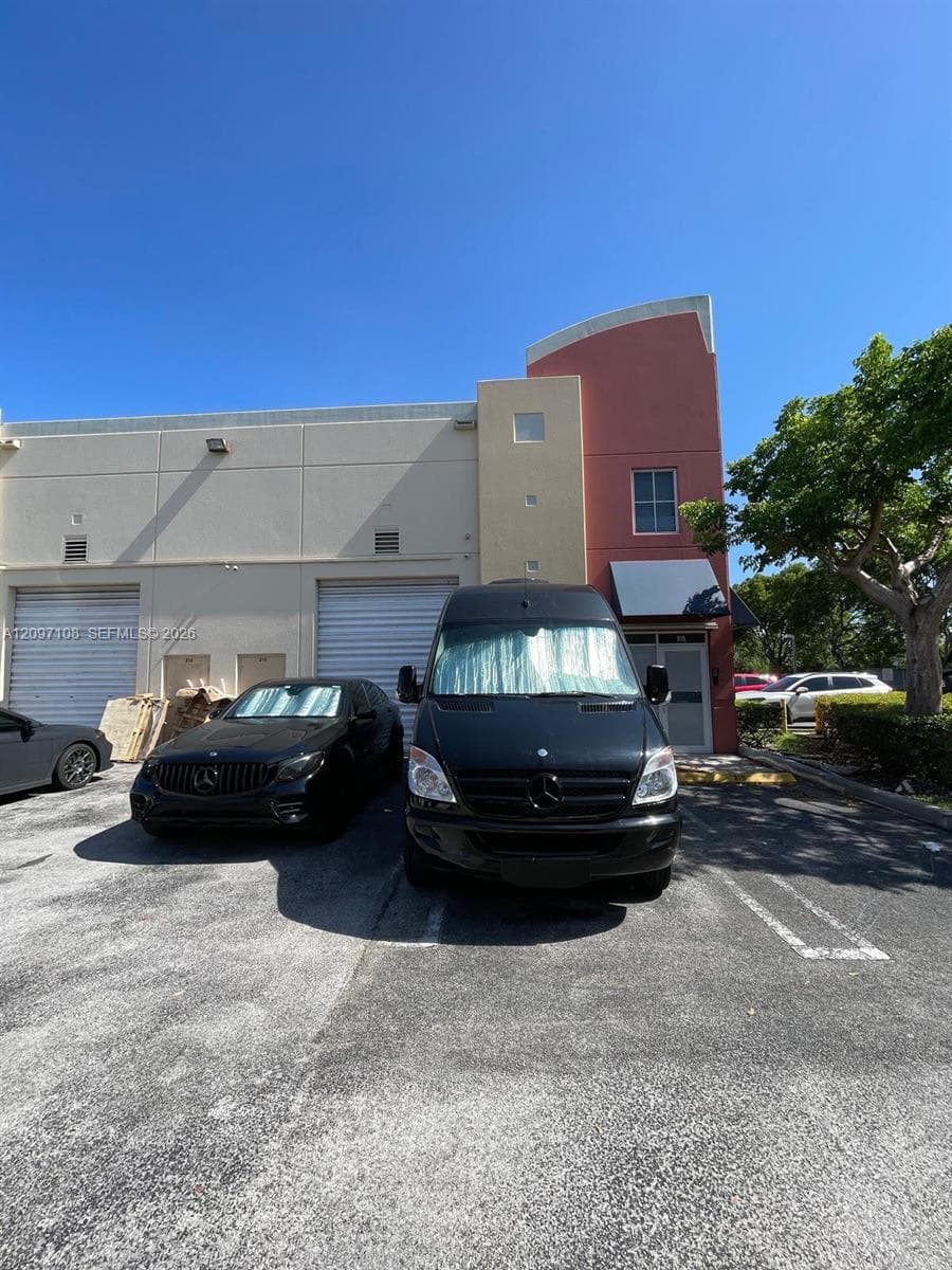 6020 NW 99th Ave # 315, Doral FL 33178