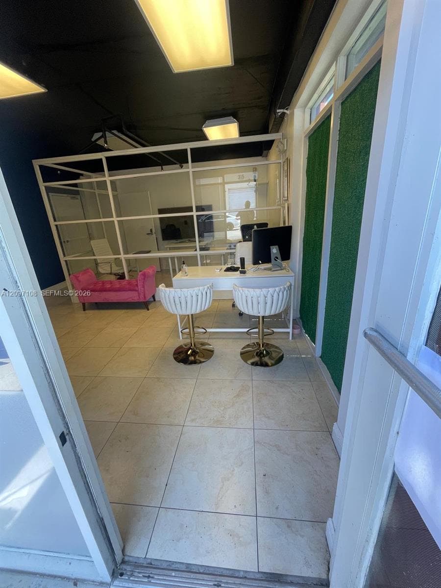 6020 NW 99th Ave # 315, Doral FL 33178