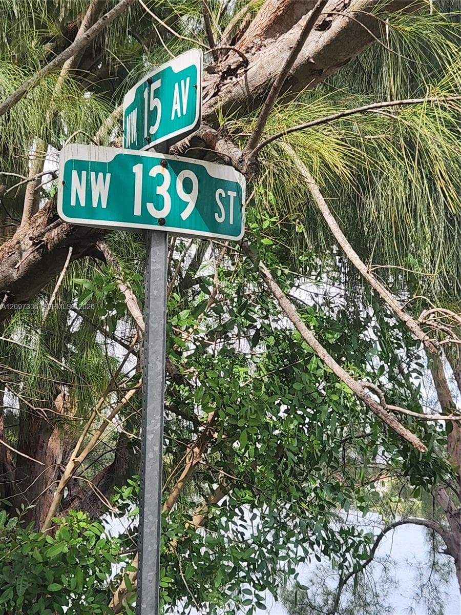 North Miami, FL, 33167