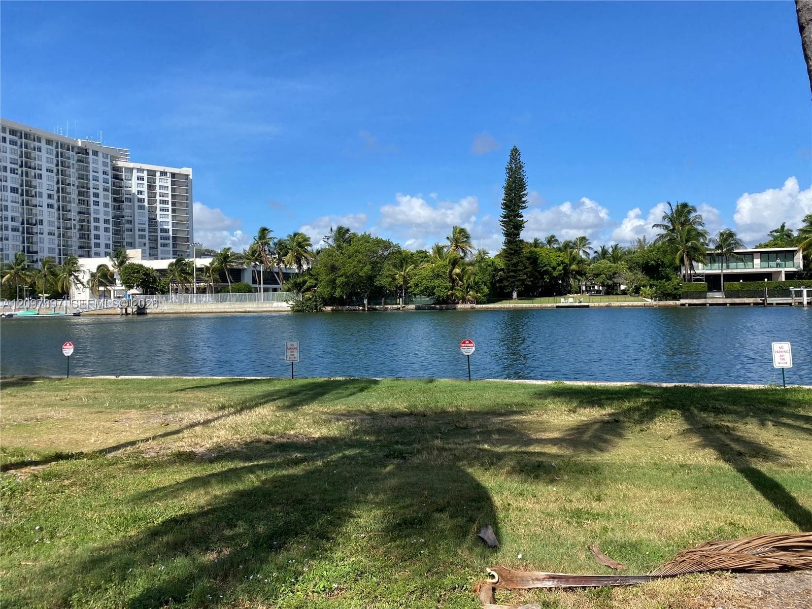 Miami Beach, FL, 33140