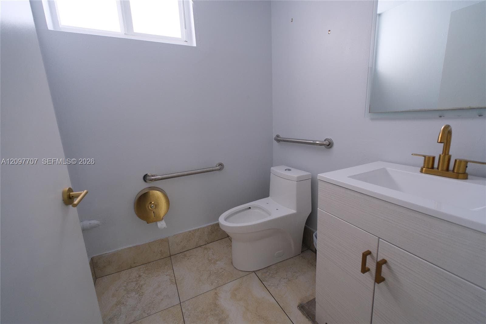 600 NW 35th Ave # 101, Miami FL 33125