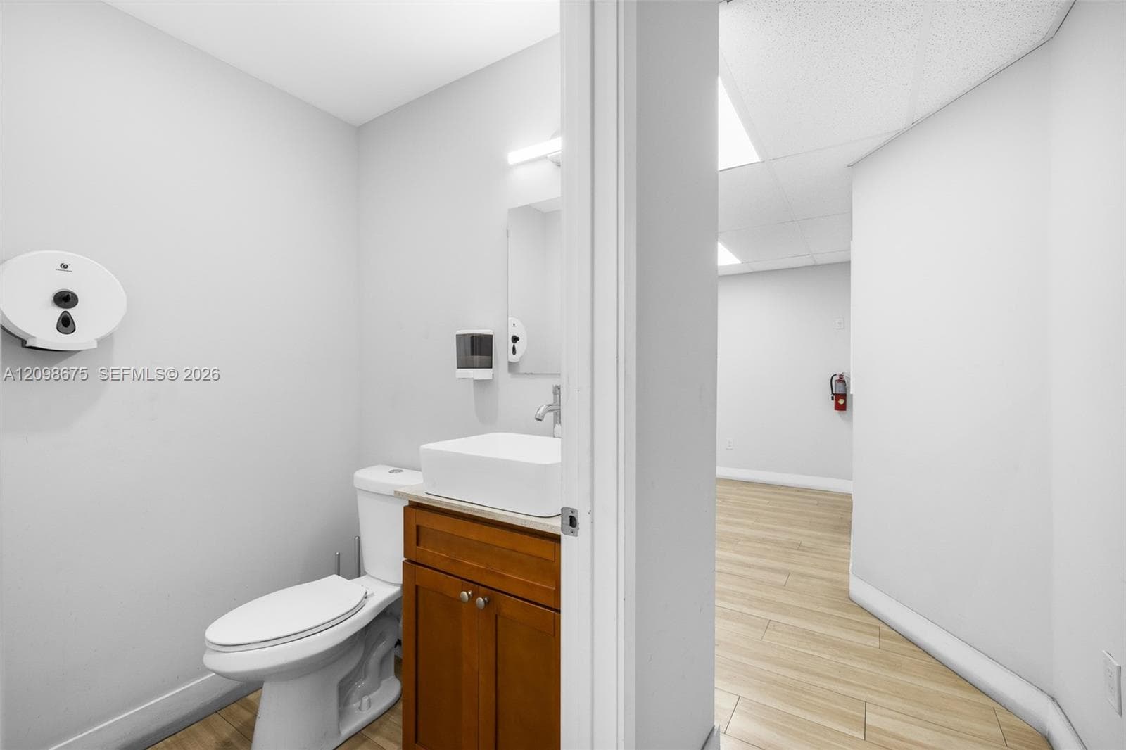 8061 NW 67th St # 17, Medley FL 33166