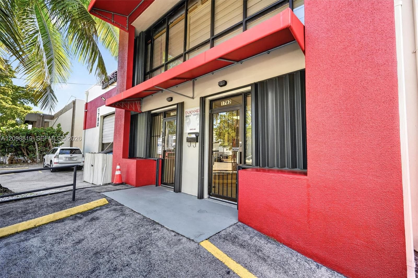 1780 NW 93rd Ave, Doral FL 33172