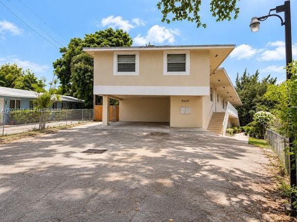 2120 SW 4th St, Miami FL 33135