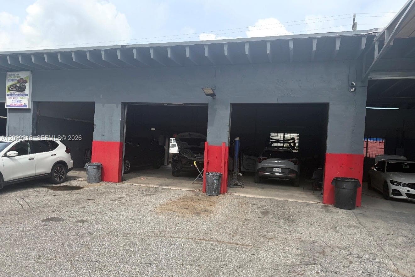 Miami Gardens, FL, 33169
