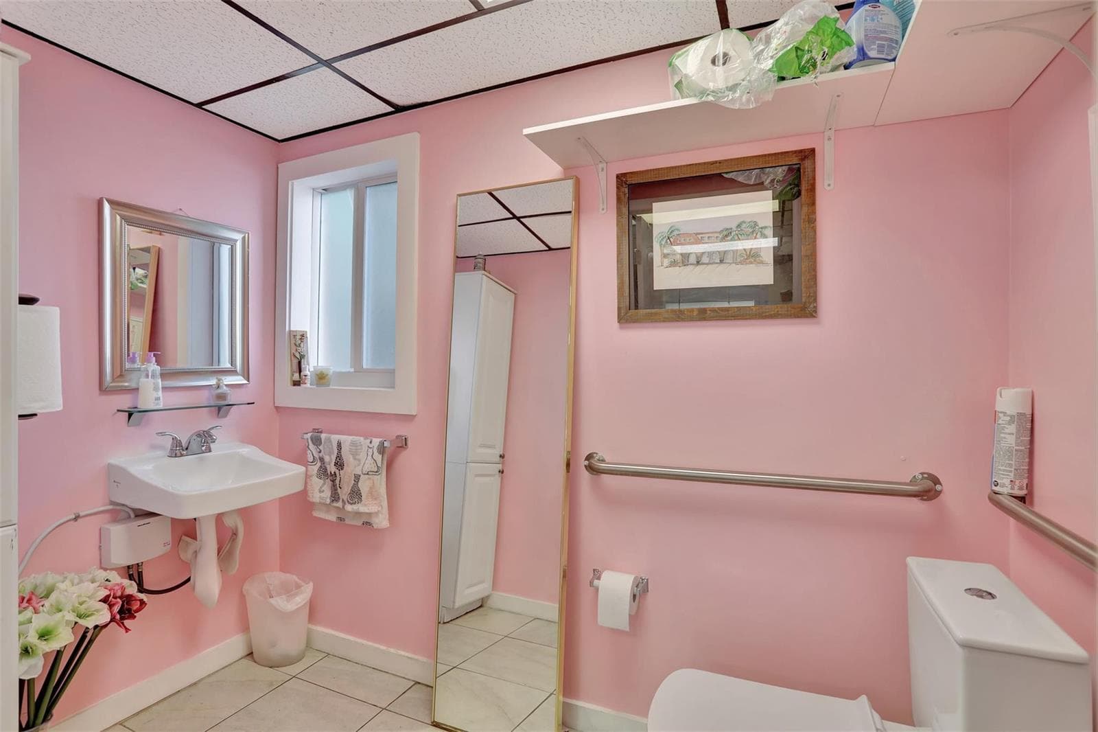 1st floor bathroom