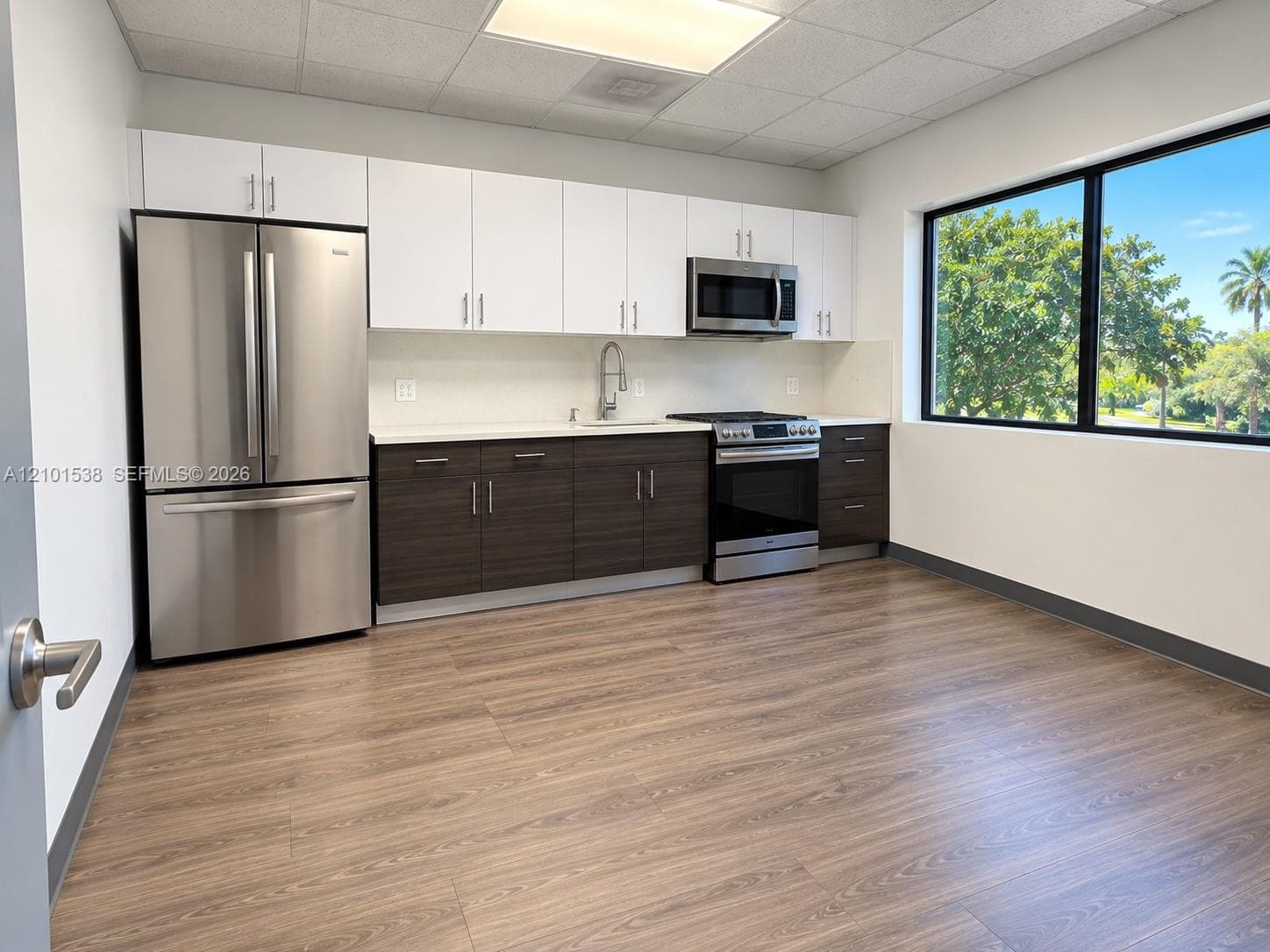 6109 Pembroke Rd, Hollywood FL 33023