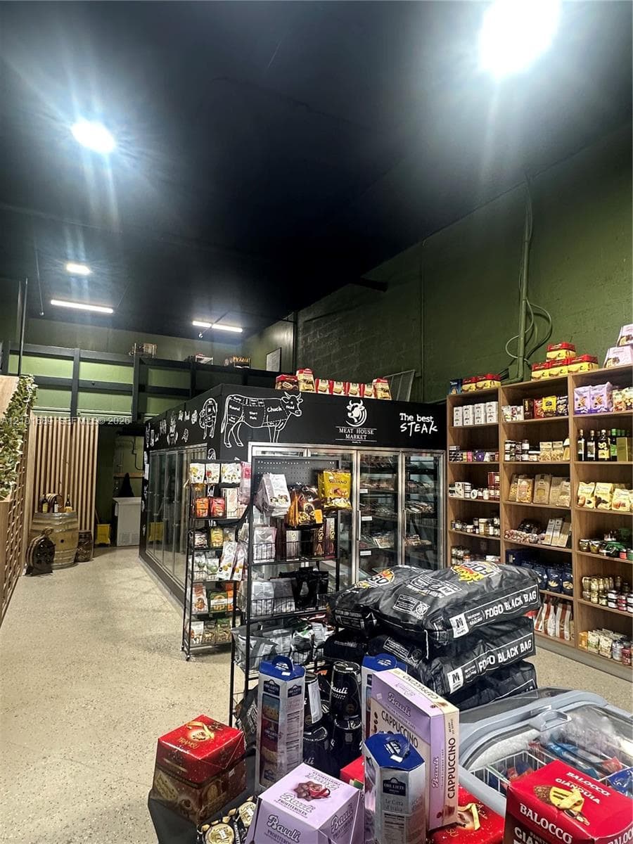 16300 SW 137th Ave, Miami FL 33177