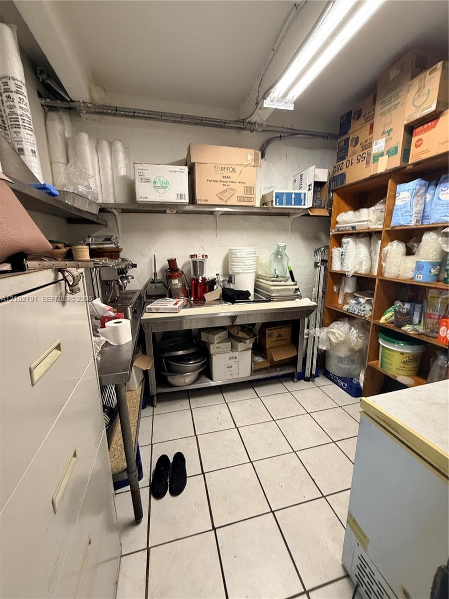 20920 S Dixie Hwy, Miami FL 33189