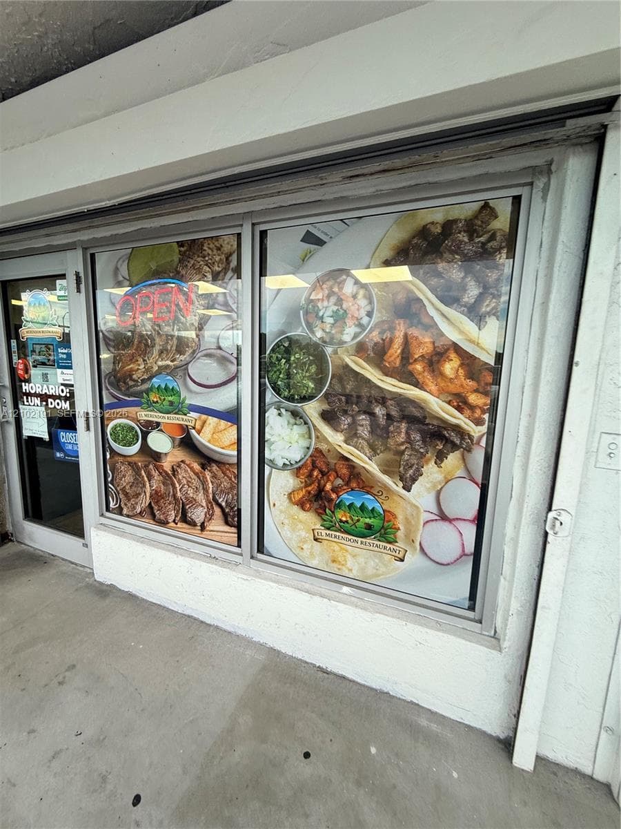 20920 S Dixie Hwy, Miami FL 33189