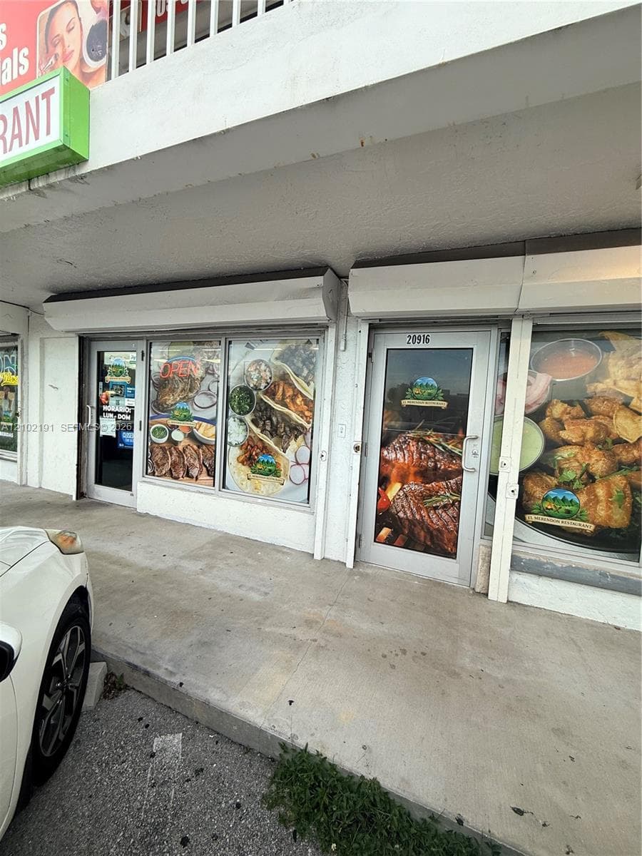 20920 S Dixie Hwy, Miami FL 33189