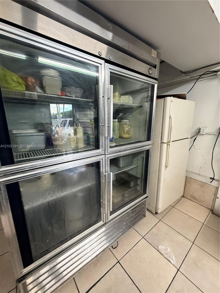 20920 S Dixie Hwy, Miami FL 33189