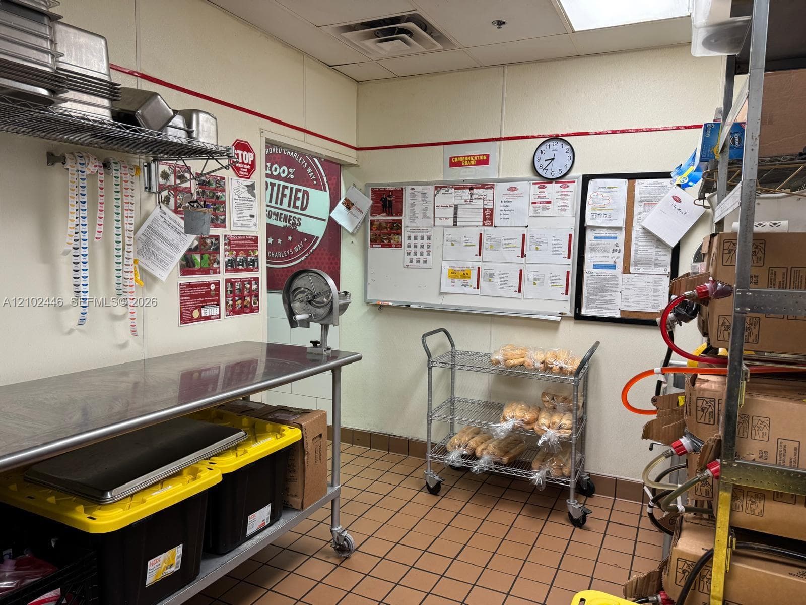 KITCHEN