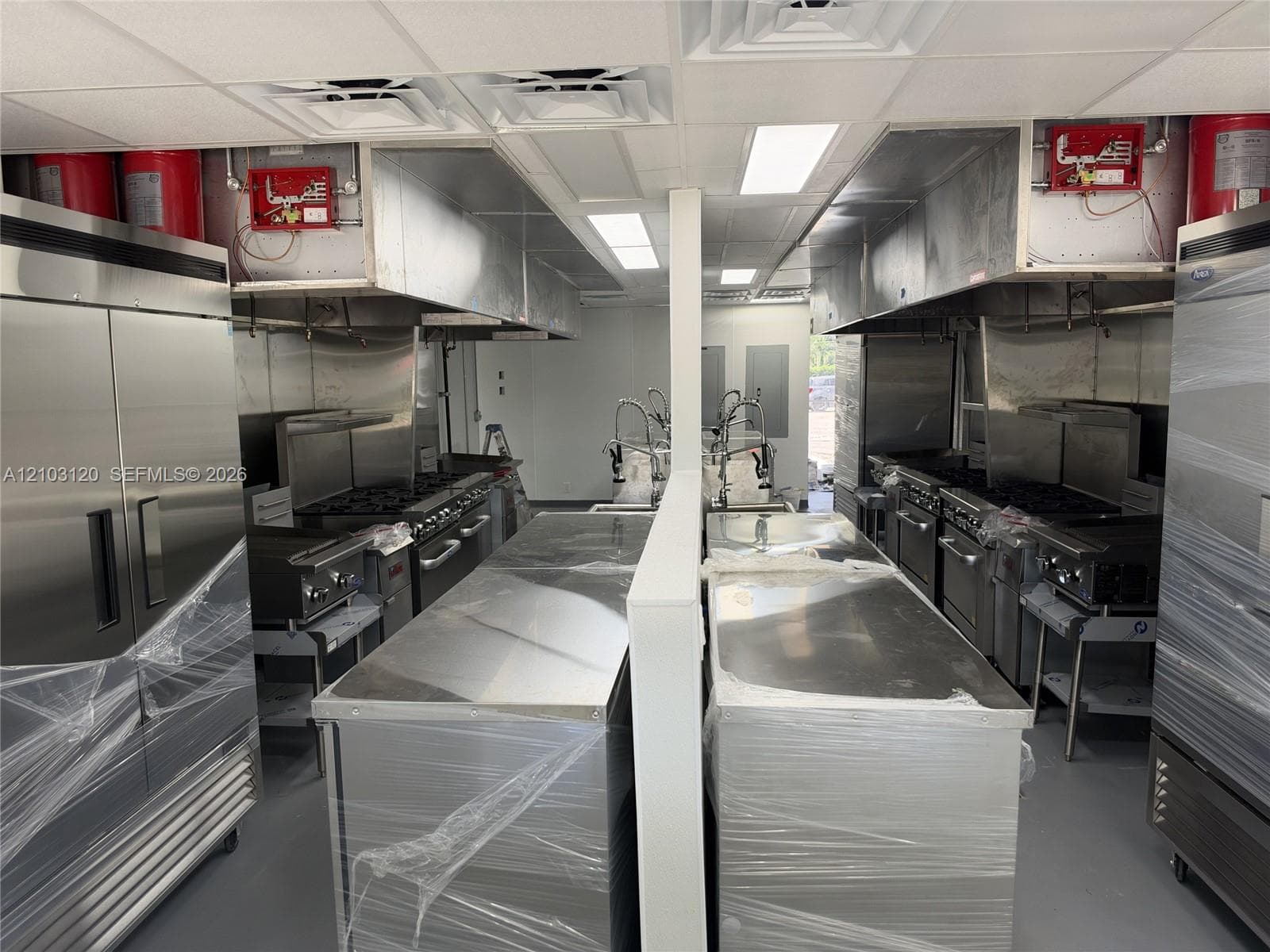 3569-3579 N Dixie Hwy in Oakland Park