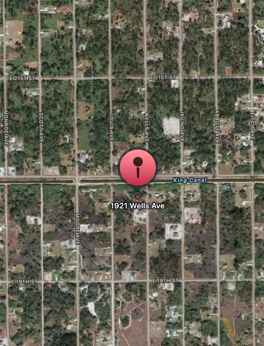 1921 WELLS AVE, Lehigh Acres FL 33972