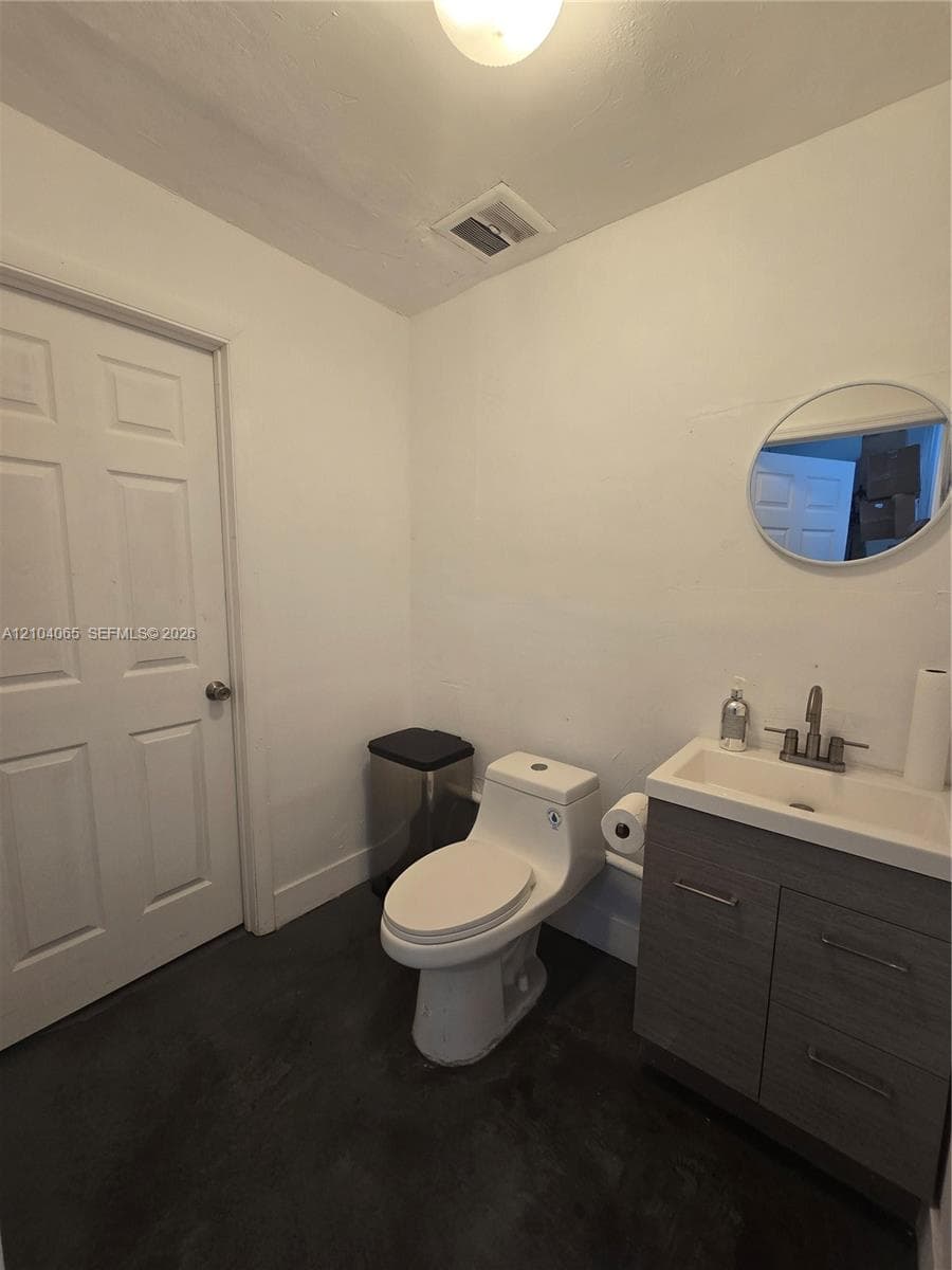 200 NE 1st Ave # 218, Hallandale Beach FL 33009