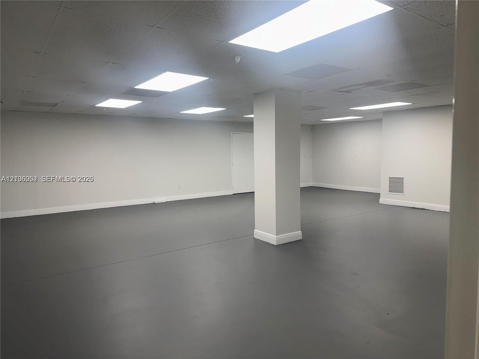 6015 NW 87th Ave, Miami FL 33178